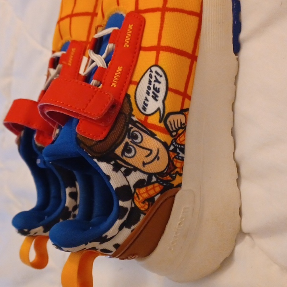 Adidas Kids Size 2 - Disney WOODY Shoes - Picture 4 of 5